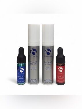 iS Clinical Sample Skincare Set